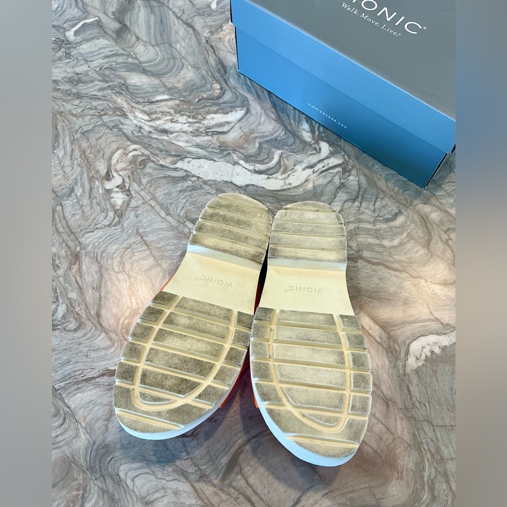 Vionic Vesta Women's Slide Comfort Sandals Orange Marigold Patent Leather Size 8 - Picture 12 of 12